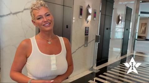 Большие сиськи и молодой тренер горячий секс