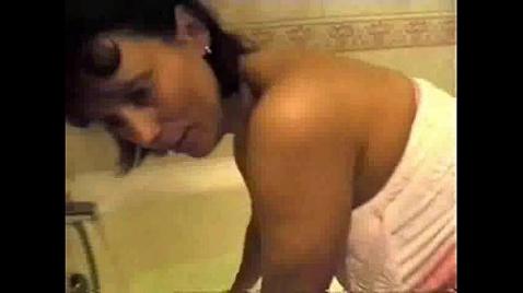 Мальчик трахнул грудастую мамку до оргазма